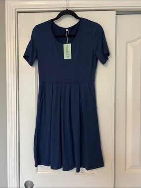Auselily Short Sleeve Navy Dress With Pockets Size M New With Tags
